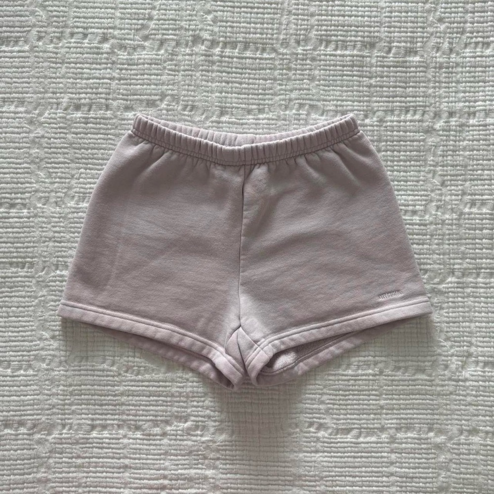 aritzia sweatshorts